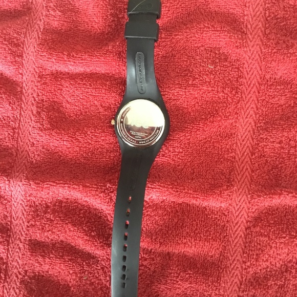 Ice Watch. NEW PRICE - Picture 3 of 5
